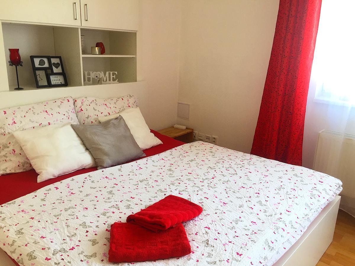 Apartment Lilly אולומוץ מראה חיצוני תמונה